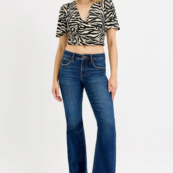 RISEN Full SIze Tummy Control Mid Rise Flare Jeans‎ Plus SIze - Picture 6 of 7